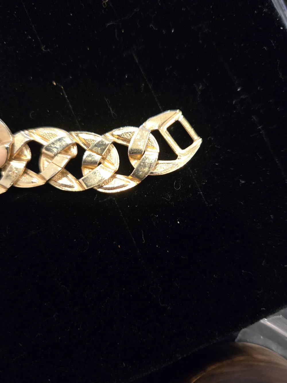 Vintage Unsigned Gold-Tone Pink Enamel Link Bracelet